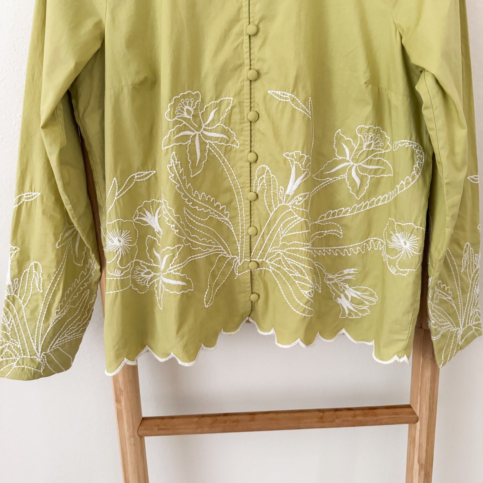 Nwot Rue Stiic S Embroidered Cotton Button Front Blouse Olive Green Scalloped — image 4 of 8